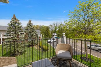 Private balcony/patio